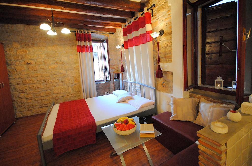 Guesthouse Ancient Stone Rovinj Phòng bức ảnh