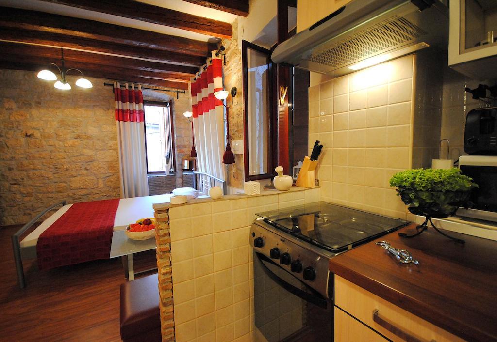 Guesthouse Ancient Stone Rovinj Phòng bức ảnh