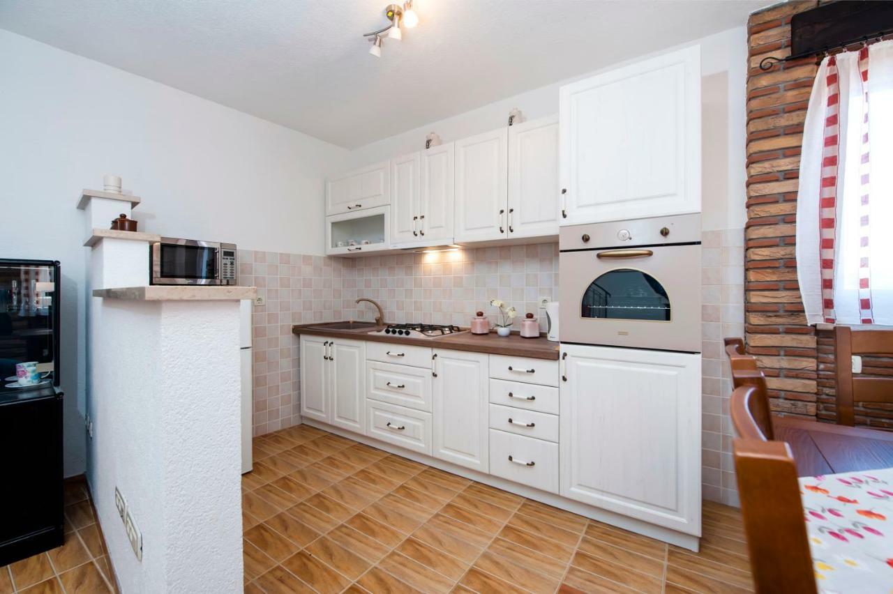 Guesthouse Ancient Stone Rovinj Ngoại thất bức ảnh