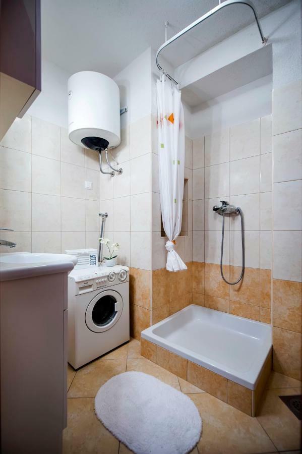 Guesthouse Ancient Stone Rovinj Ngoại thất bức ảnh