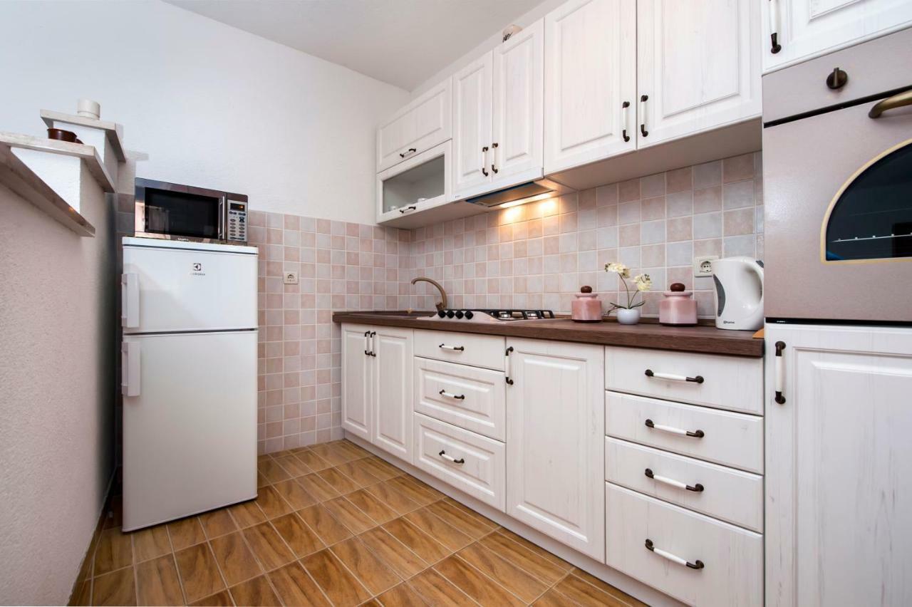 Guesthouse Ancient Stone Rovinj Ngoại thất bức ảnh