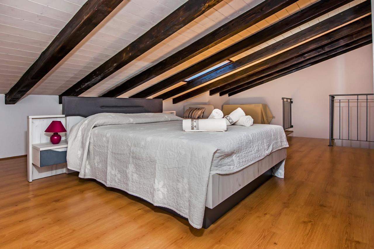 Guesthouse Ancient Stone Rovinj Ngoại thất bức ảnh
